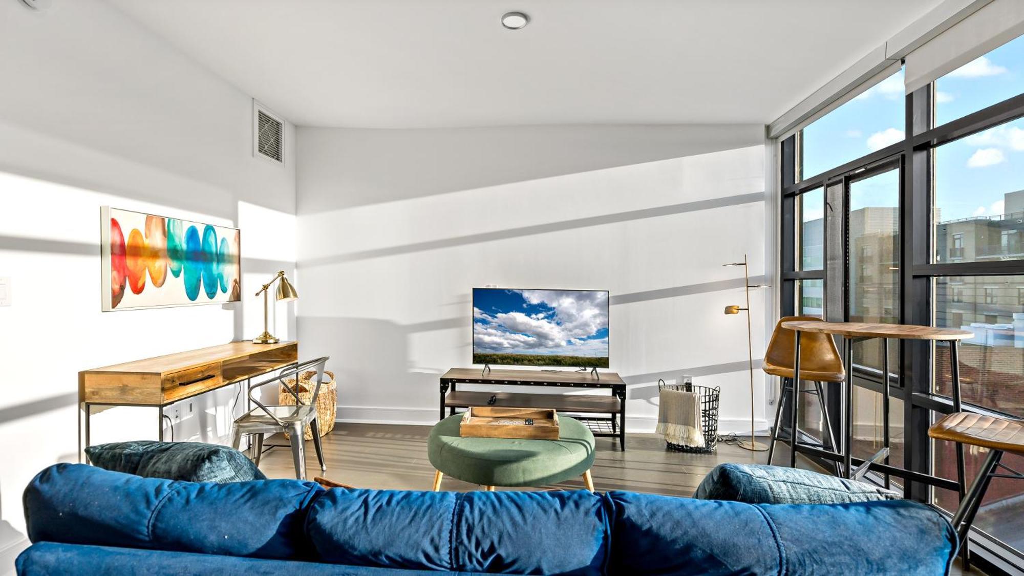 Pure Voyage Shaw Aparthotel Washington Bagian luar foto