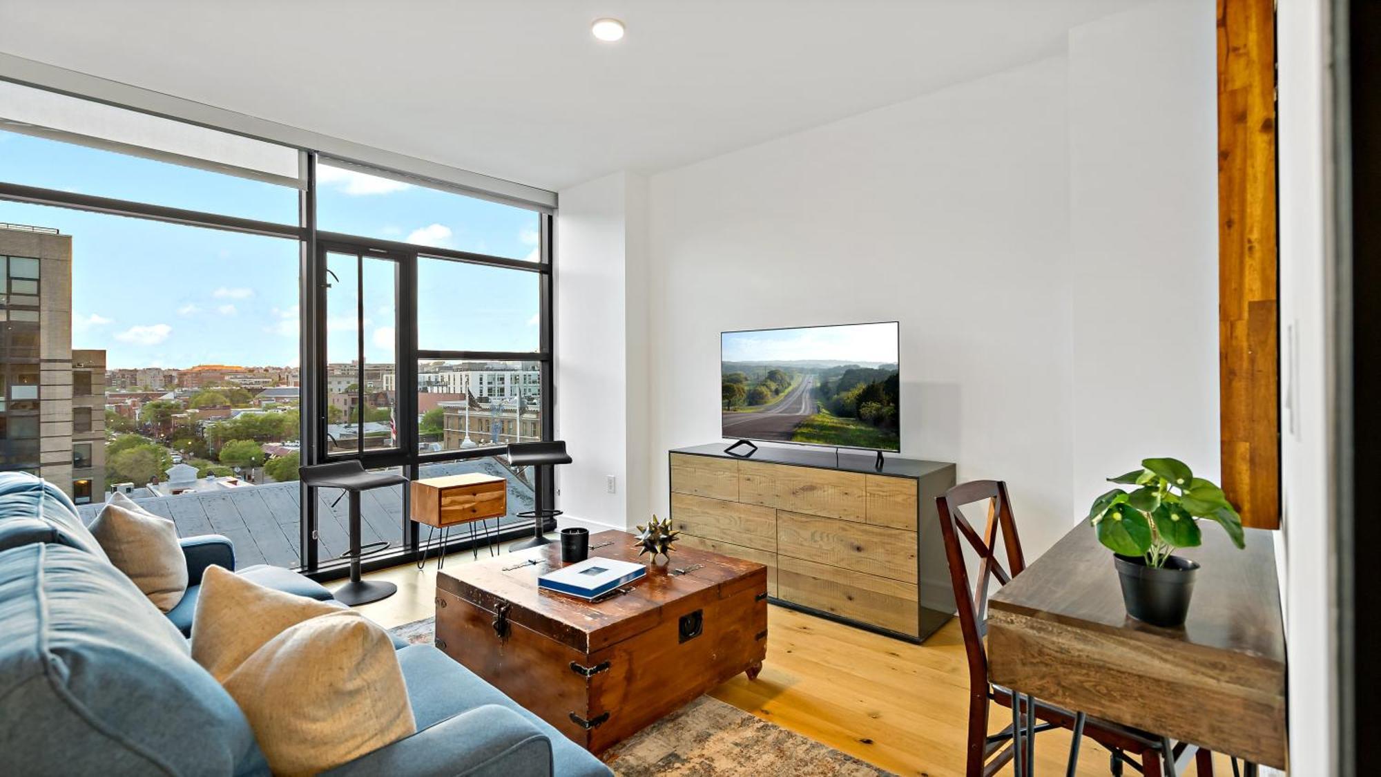 Pure Voyage Shaw Aparthotel Washington Bagian luar foto