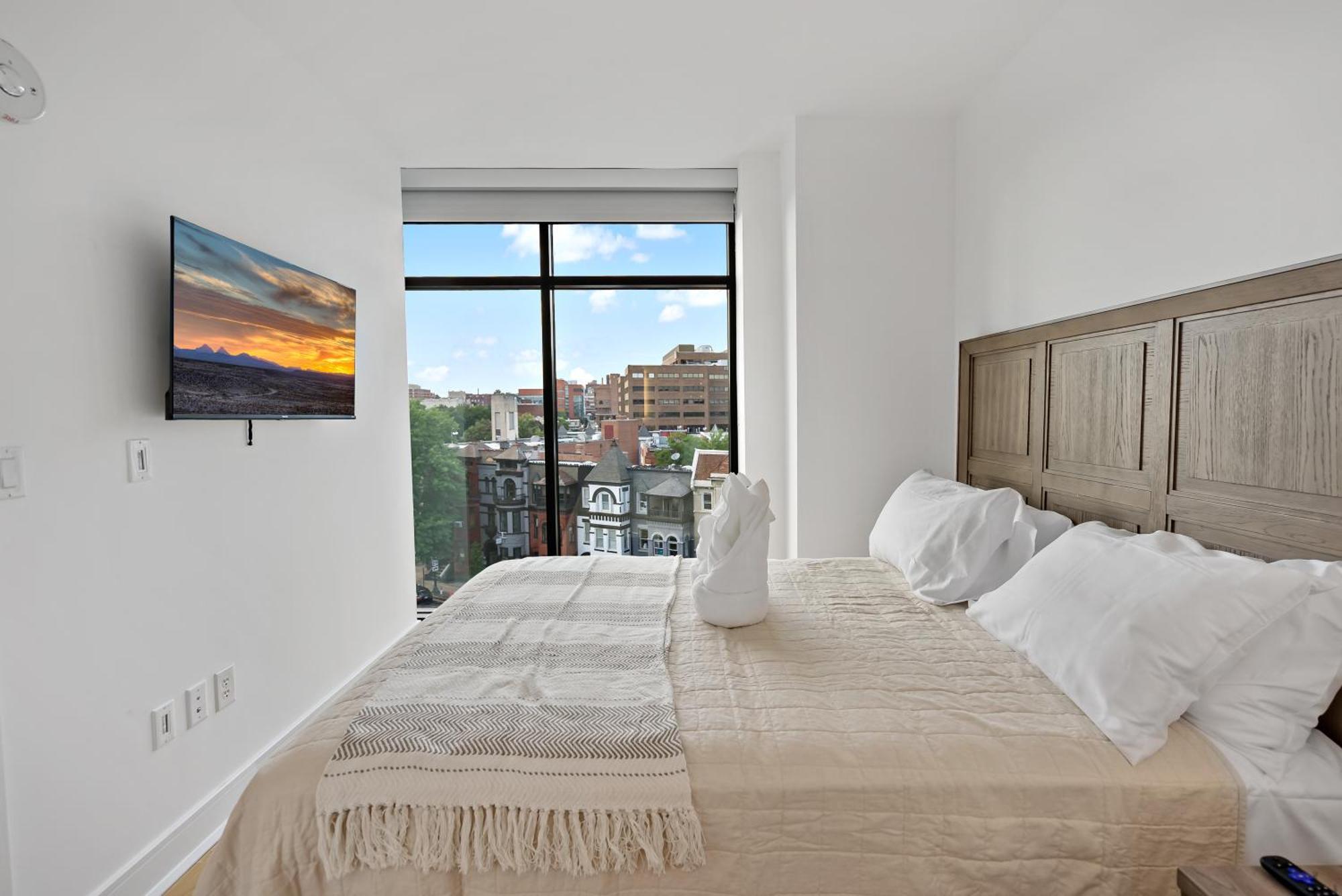 Pure Voyage Shaw Aparthotel Washington Bagian luar foto