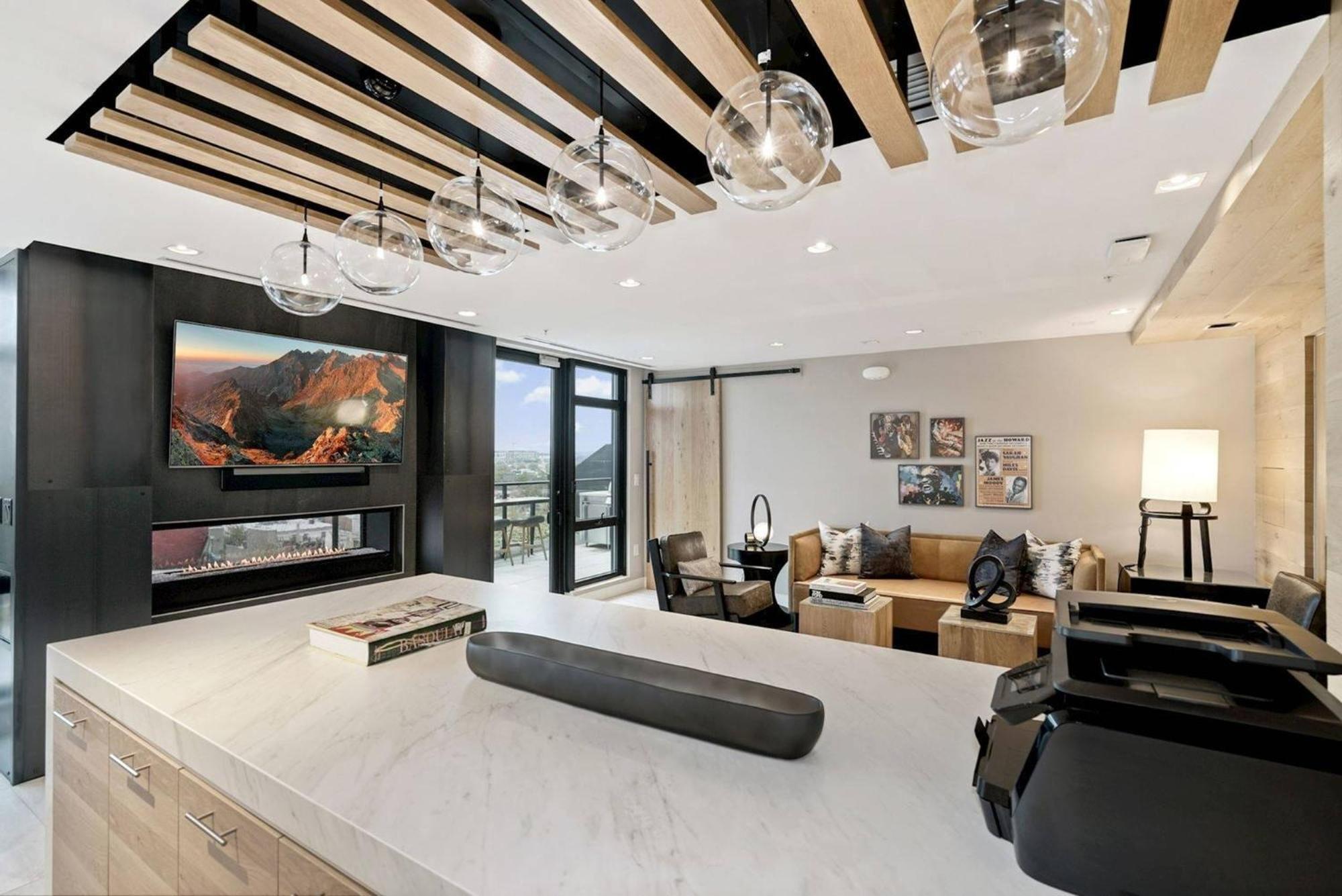 Pure Voyage Shaw Aparthotel Washington Bagian luar foto