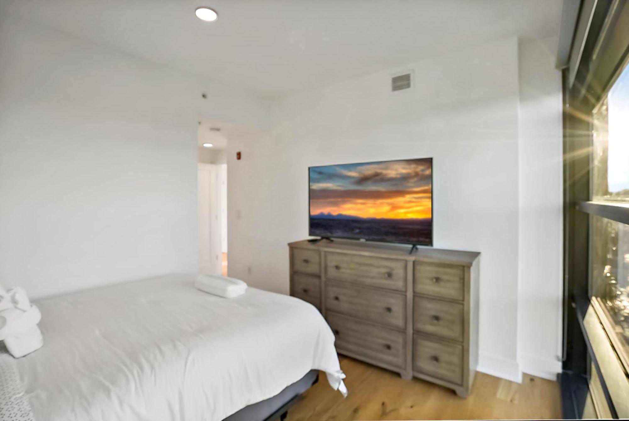 Pure Voyage Shaw Aparthotel Washington Bagian luar foto