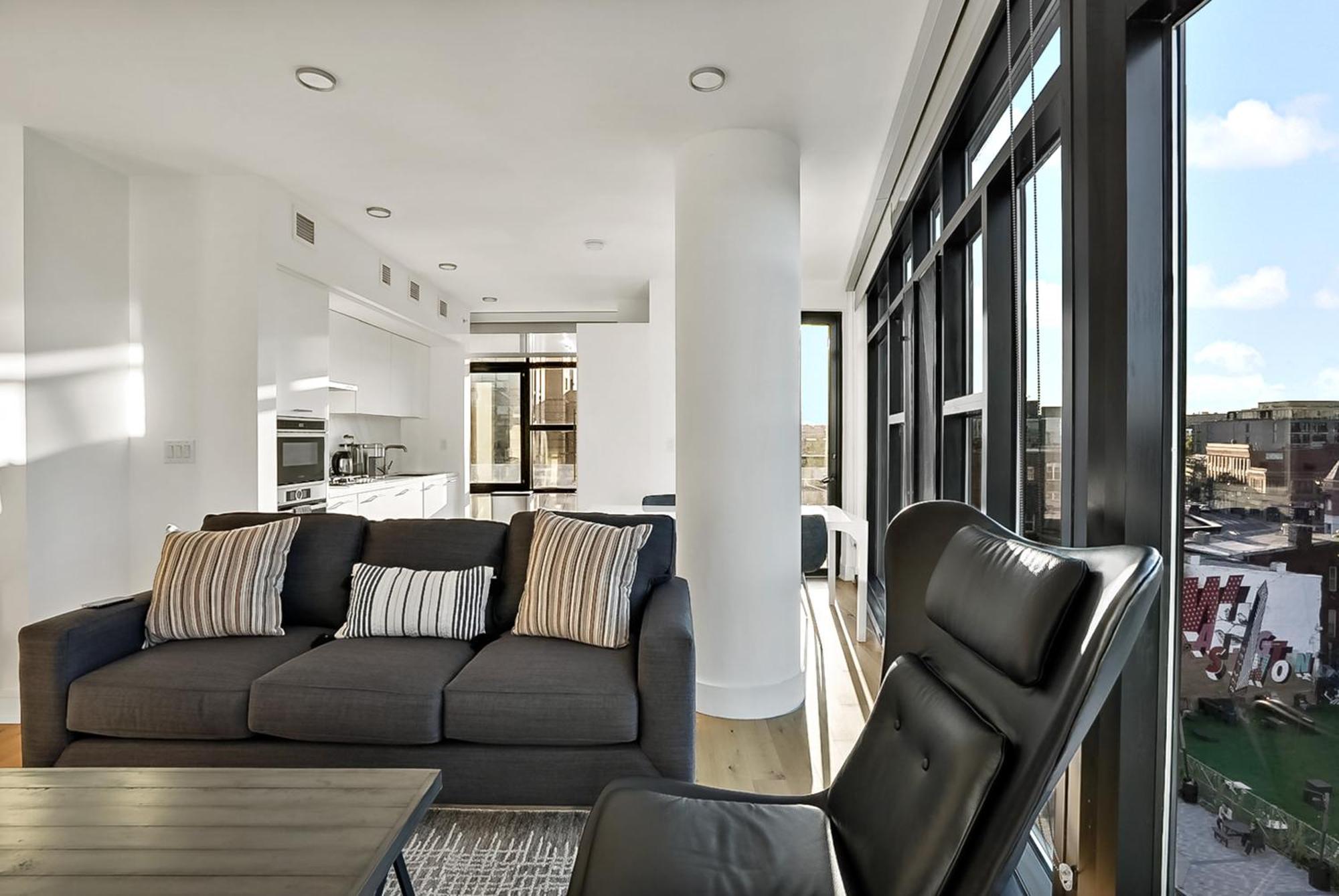 Pure Voyage Shaw Aparthotel Washington Bagian luar foto