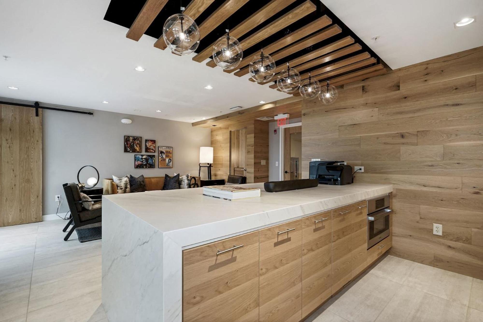 Pure Voyage Shaw Aparthotel Washington Bagian luar foto